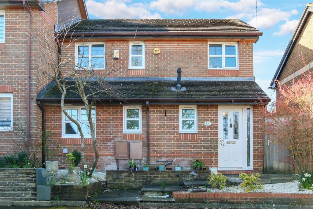 Main image of property: Nell Gwynn Close, Shenley