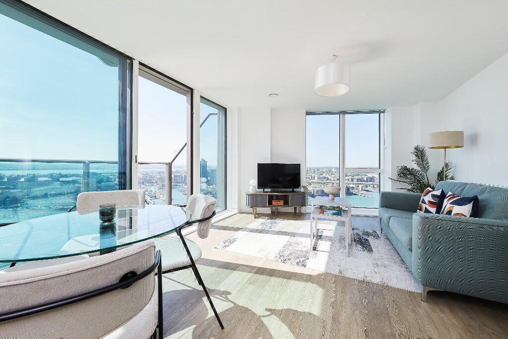 Main image of property: Vantage Tower, Centenary Plaza, Southampton, City Of Southampton