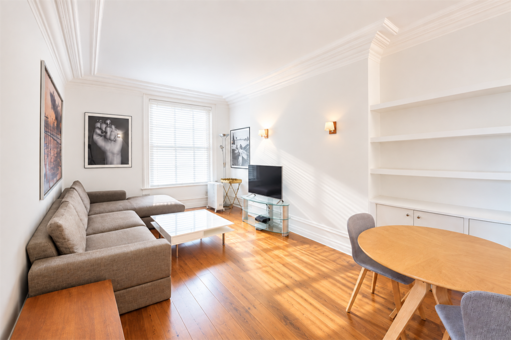 Main image of property: PARK MANSIONS, KNIGHTSBRIDGE, London, SW1X
