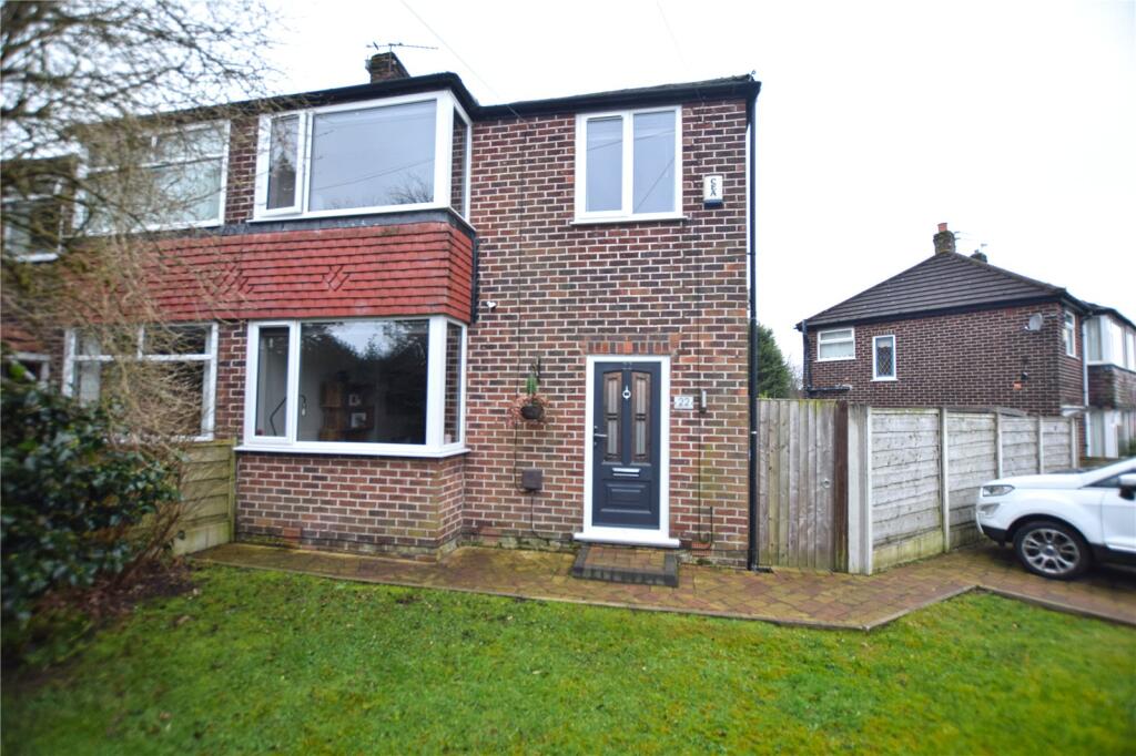 Main image of property: Ruthin Avenue, Middleton, Manchester, Greater Manchester, M24