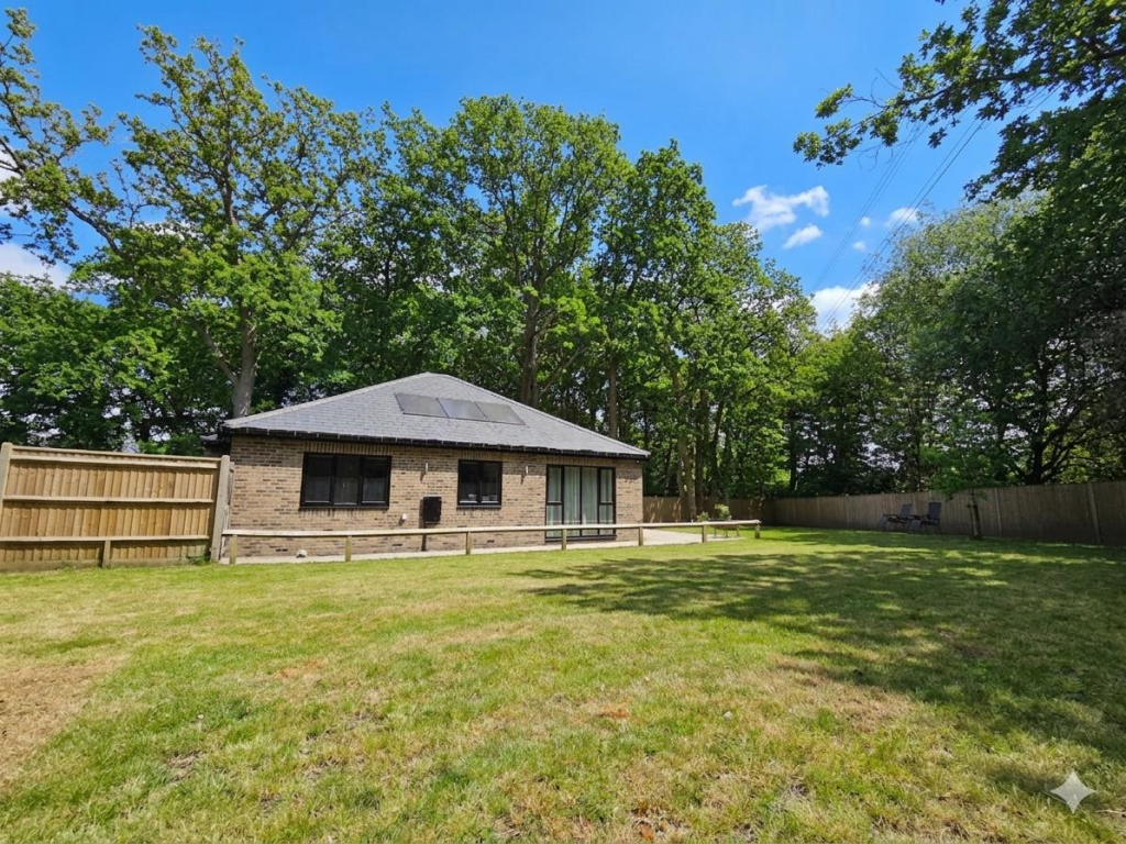 Main image of property: Segensworth Road, Titchfield Park