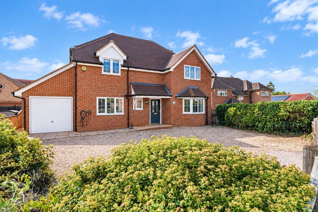 Main image of property: Oxford Road, Wokingham, RG41