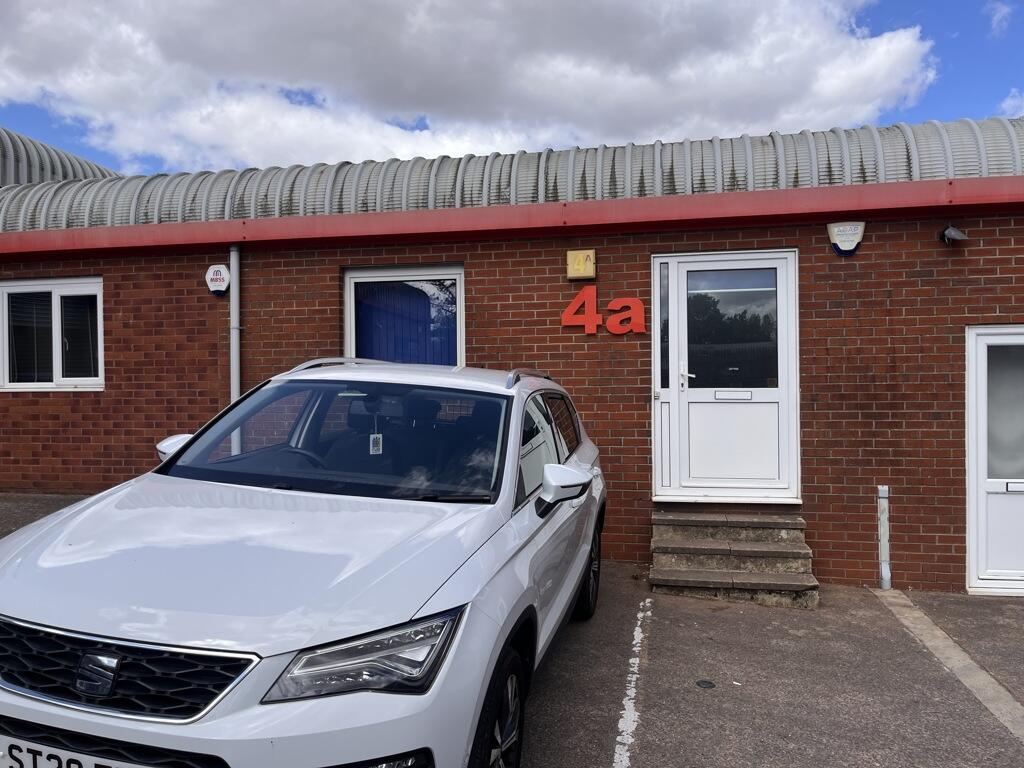 Main image of property: Unit 4A, Newbery Commercial Centre, Exeter Airport, Exeter, Devon, EX5 2UL