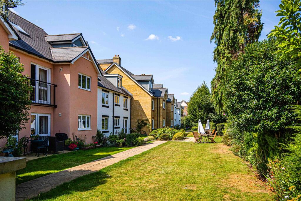 Main image of property: High Street, Berkhamsted, Hertfordshire, HP4
