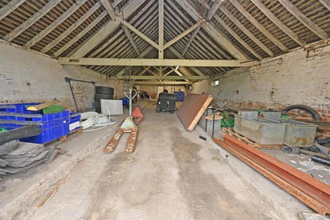 Barn (8).JPG