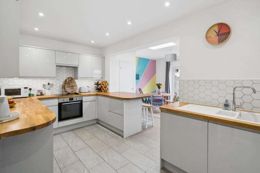 Main image of property: Gosforth Lane, South Oxhey, Watford, WD19