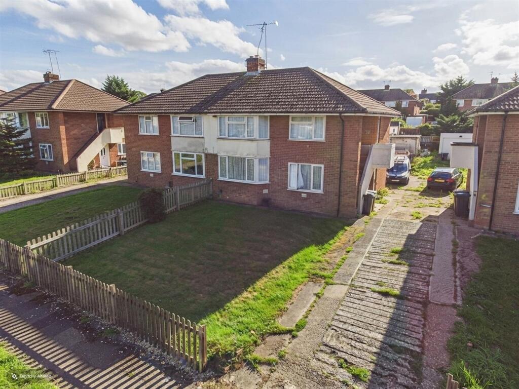 Main image of property: Taff Way, Tilehurst, Reading
