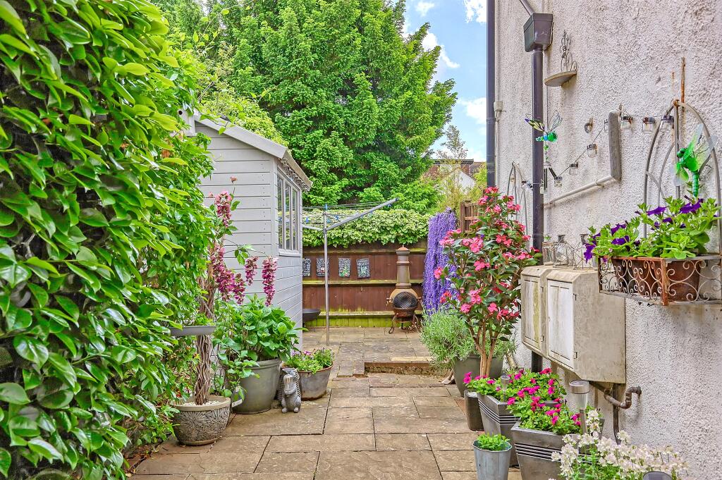 Main image of property: High Street, Brentwood