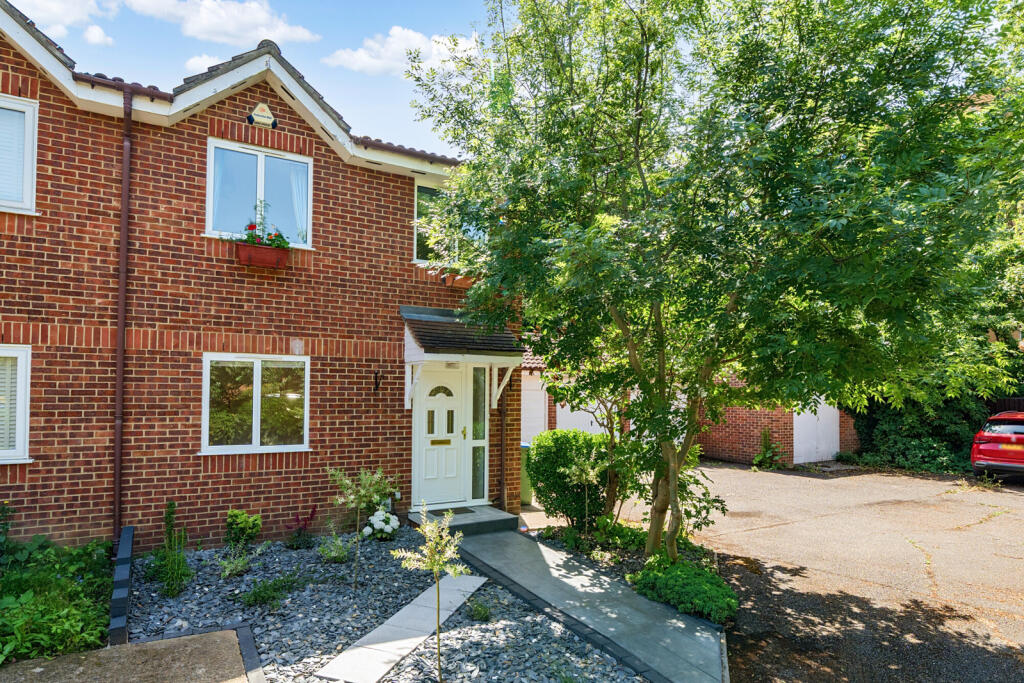 Main image of property: Crosslet Vale, London