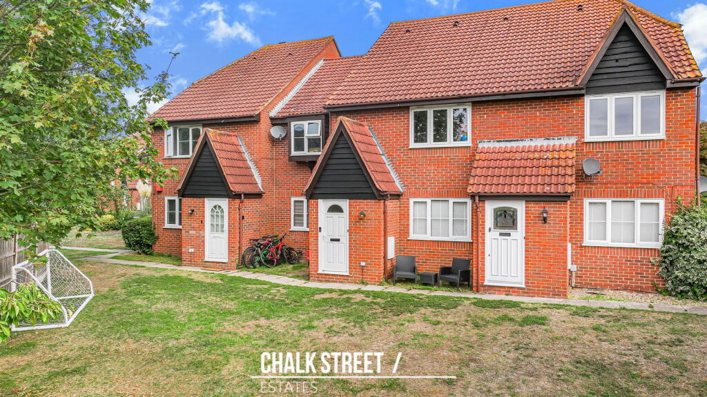 Main image of property: Creasey Close, Hornchurch, RM11