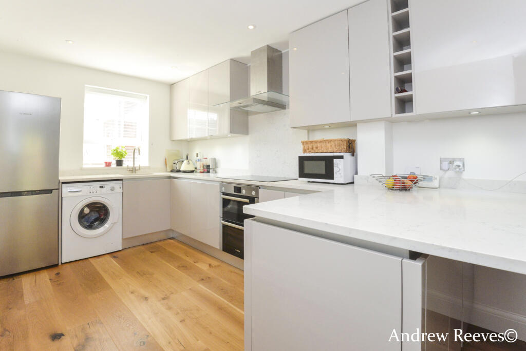 Main image of property: Gainsborough Road, Kew TW9