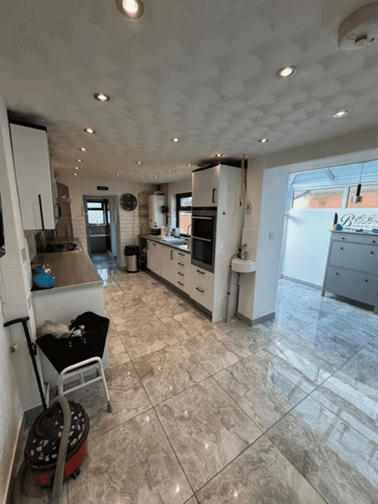 Main image of property: Bromford Lane, West Bromwich, B70