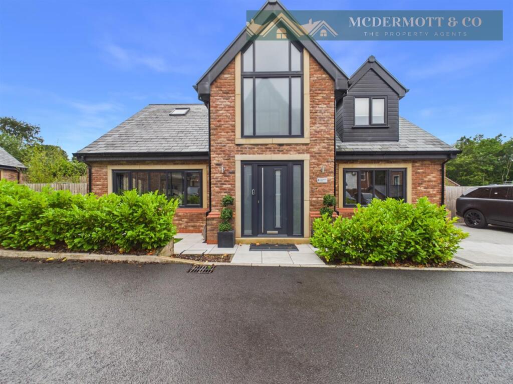 Main image of property: Thornley Rise, off Manchester Road, Greenfield, Saddleworth