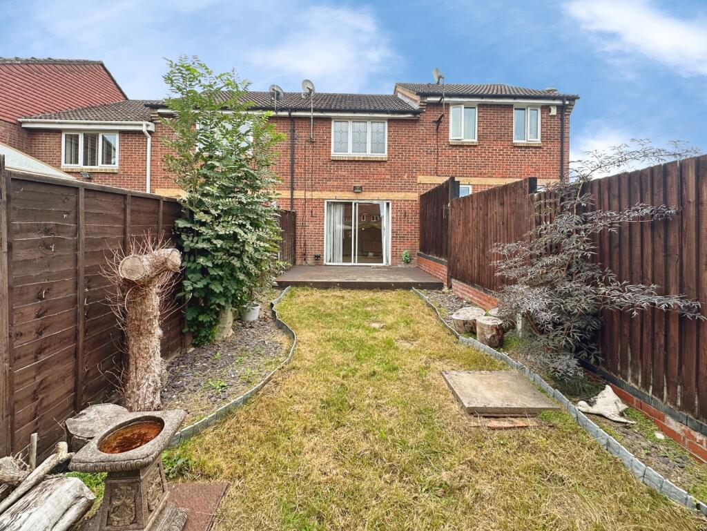 Main image of property: Little Copse Chase, Chineham, Basingstoke, Hampshire, RG24