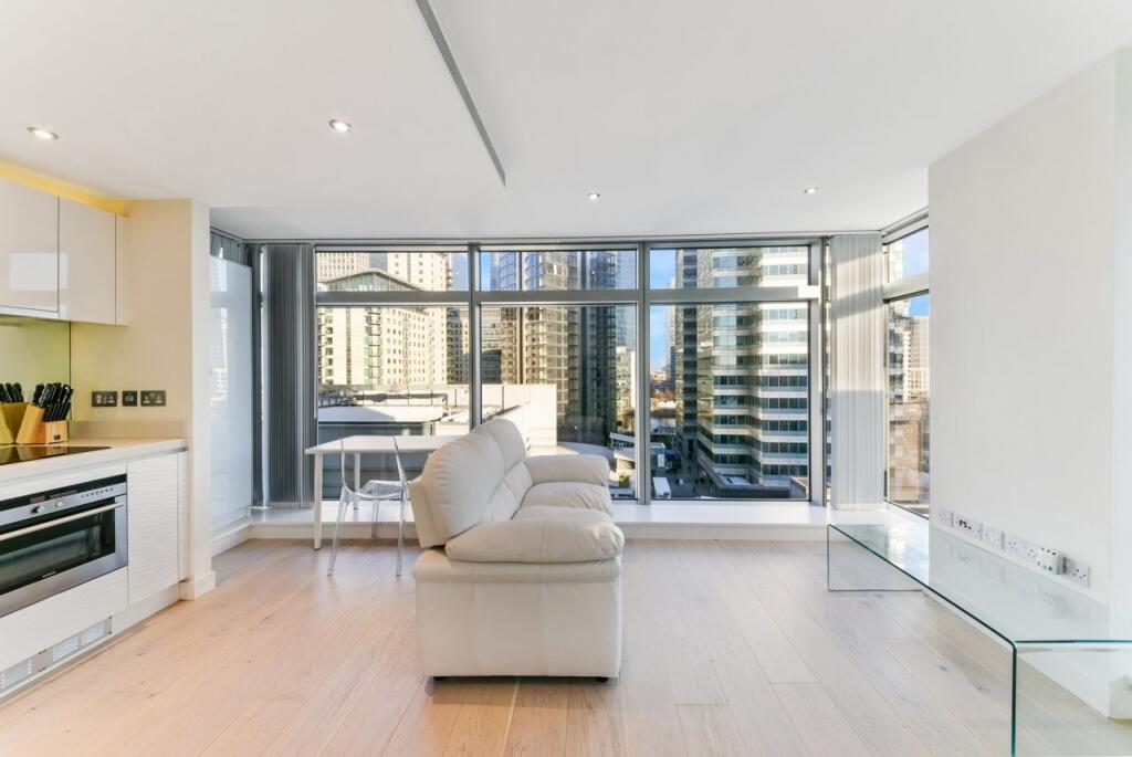 Main image of property: Pan Peninsula Square, Canary Wharf, London, E14