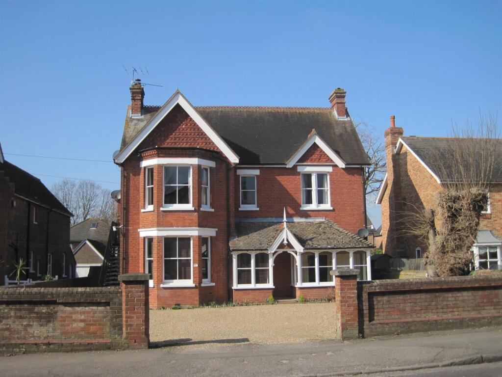 Main image of property: KINGS ROAD, HORSHAM