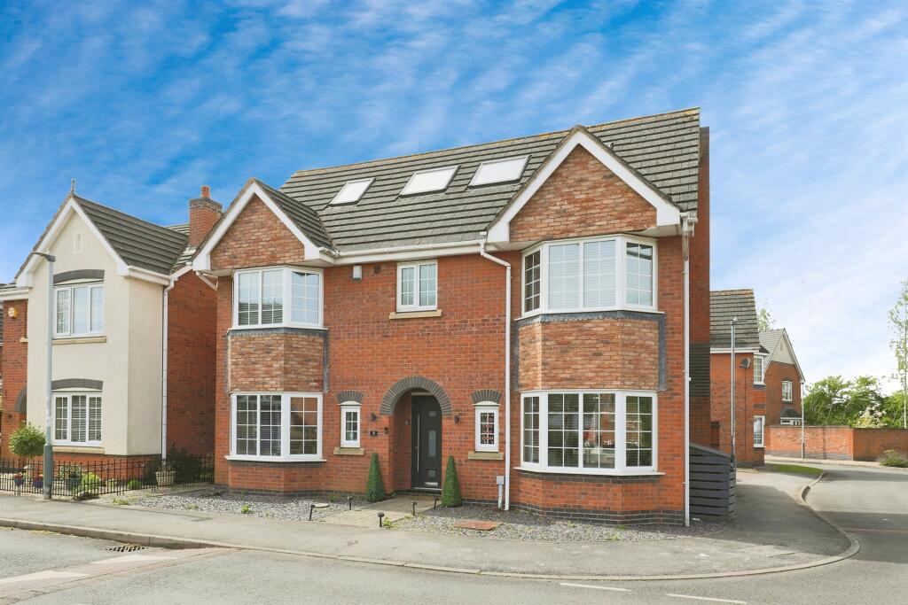 Main image of property: Hammond Green, Wellesbourne