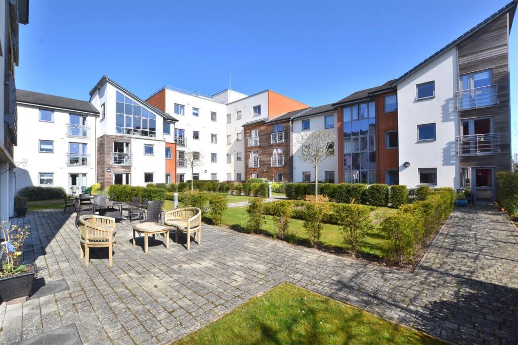 Main image of property: Kings Place, Fleet