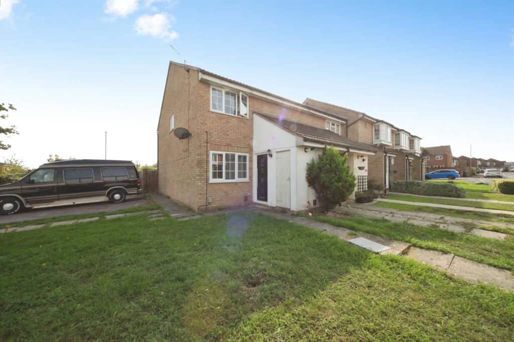 Main image of property: Claverley Green, Luton