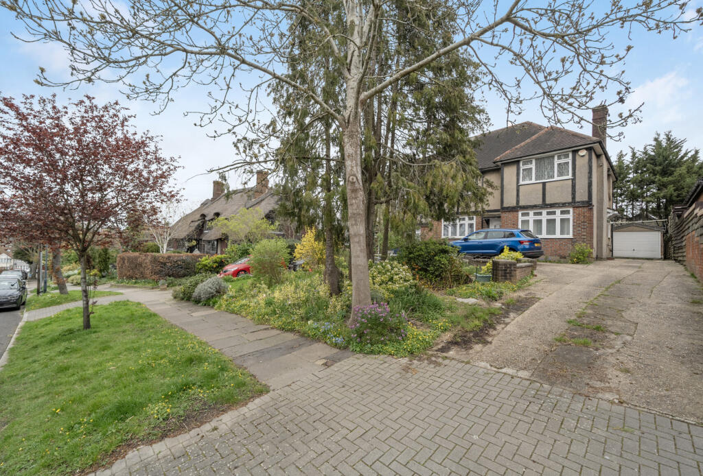 Main image of property: Buck Lane, London, NW9