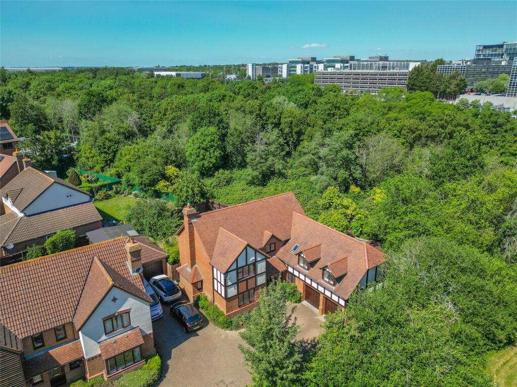 Main image of property: Redland Drive, Loughton, Milton Keynes, Buckinghamshire, MK5