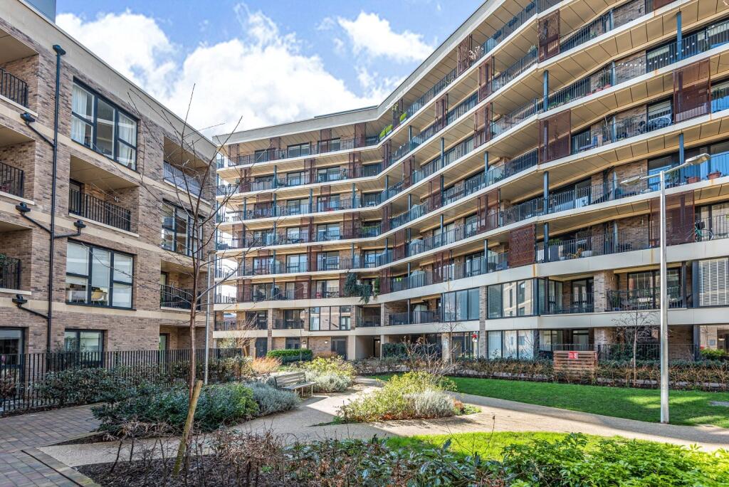 Main image of property: Scena Way, London