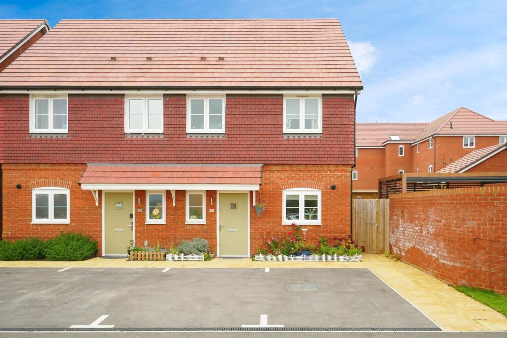 Main image of property: Dinmore Way, DIDCOT