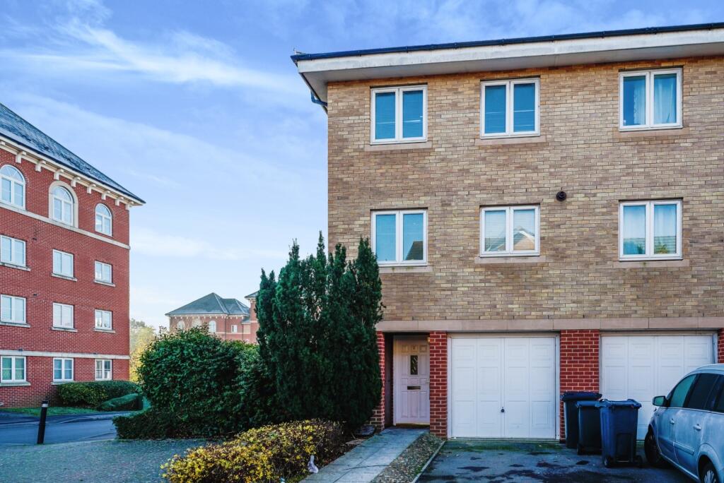 Main image of property: Padstow Road, Swindon, SN2