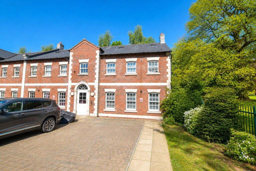 Main image of property: Thornton Hall Close, Northampton