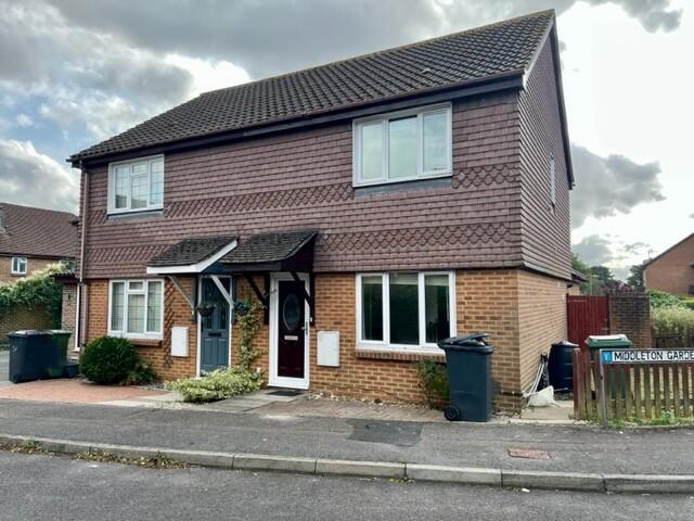 Main image of property: Middleton Gardens, Basingstoke, Hampshire, RG21