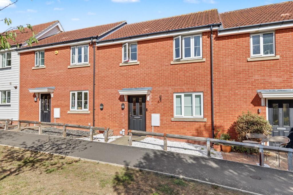 Main image of property: School Path, Dunton Fields, Laindon, SS15