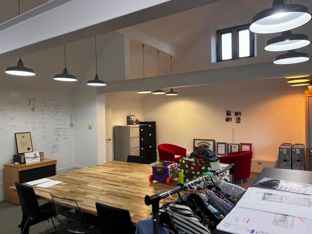 Main image of property: Bath Road, Wick, Bristol