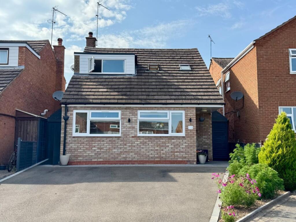 Main image of property: Sumner Close, Hampton Magna, Warwick