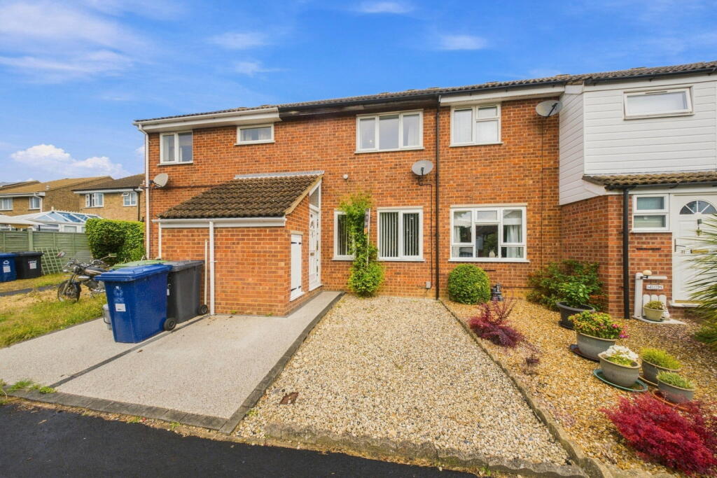 Main image of property: Kent Close, St. Ives, PE27 3DH