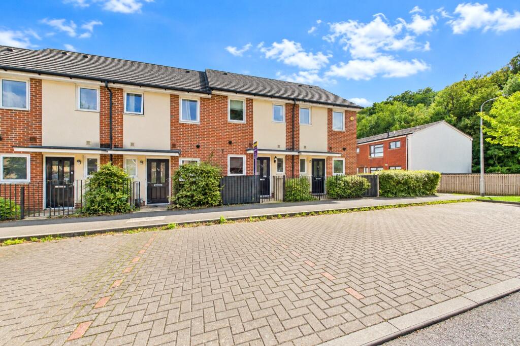 Main image of property: Tay Road, Tilehurst, Reading, Berkshire, RG30