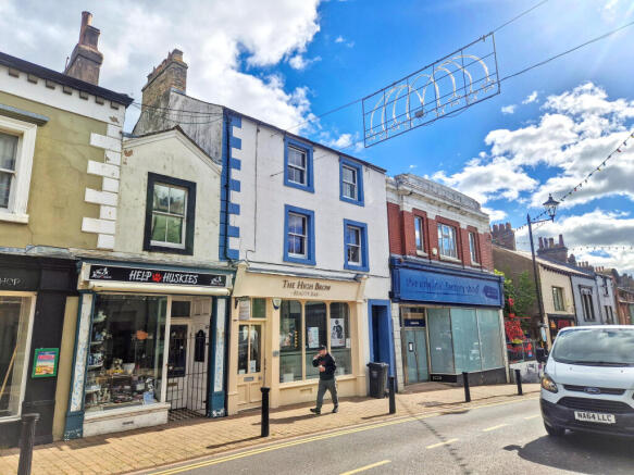 62 Senhouse Street, Maryport, Cumbria, CA15 6BS