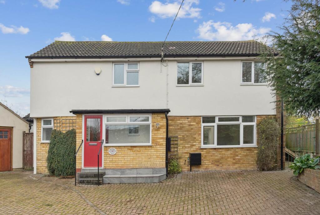 Main image of property: Dundale Road, Tring