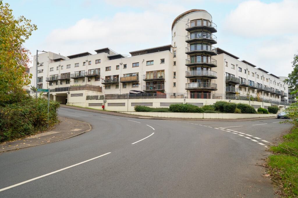 Main image of property: Lochburn Gate, Glasgow, G20