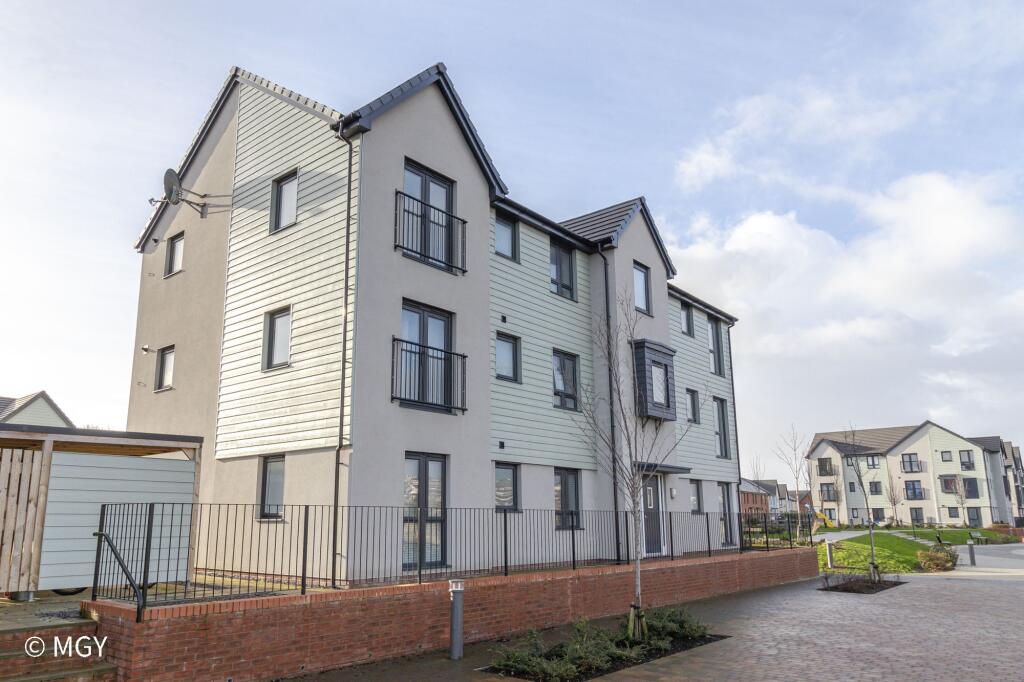 Main image of property: Ffordd Pentre, Barry, CF62