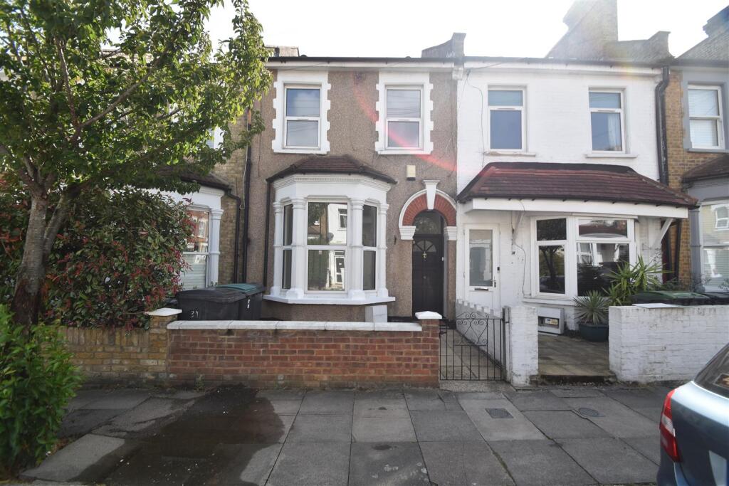 Main image of property: Queens Road, Bounds Green, N11