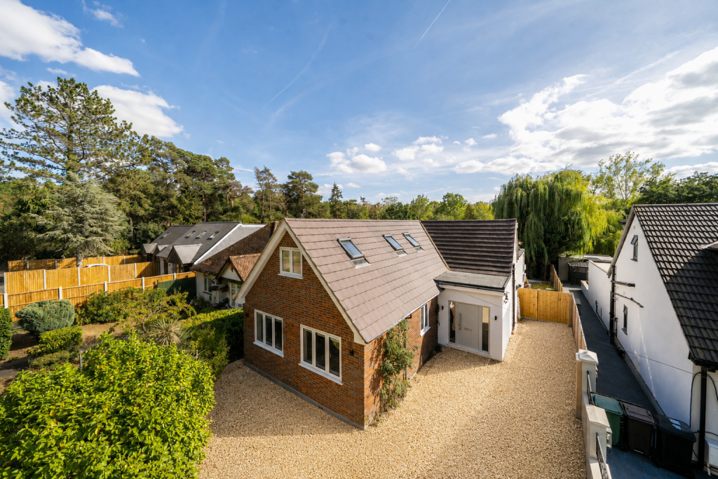 Main image of property: Bucknalls Lane, Watford, Hertfordshire