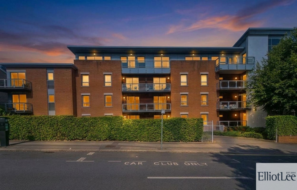 Main image of property: Worple Road, Warwick House, SW19