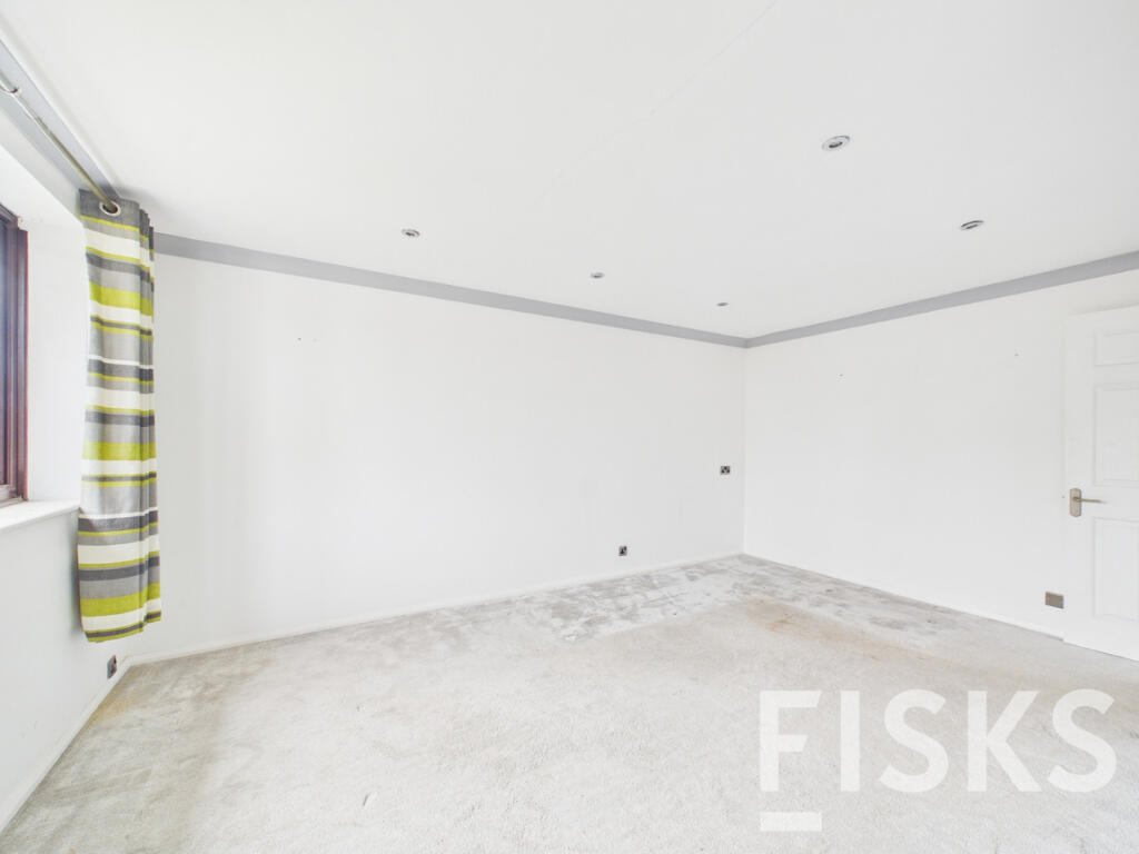 Main image of property: London Road, Benfleet, SS7