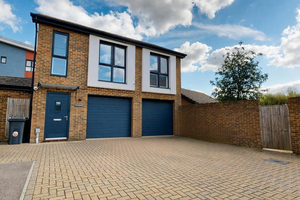 Main image of property: Hythe Crescent, Ashford TN23