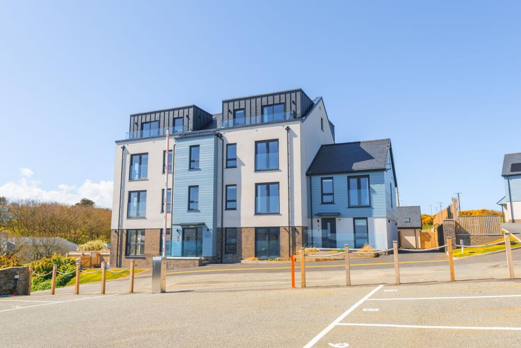 Main image of property: Bull Bay, Amlwch, LL68