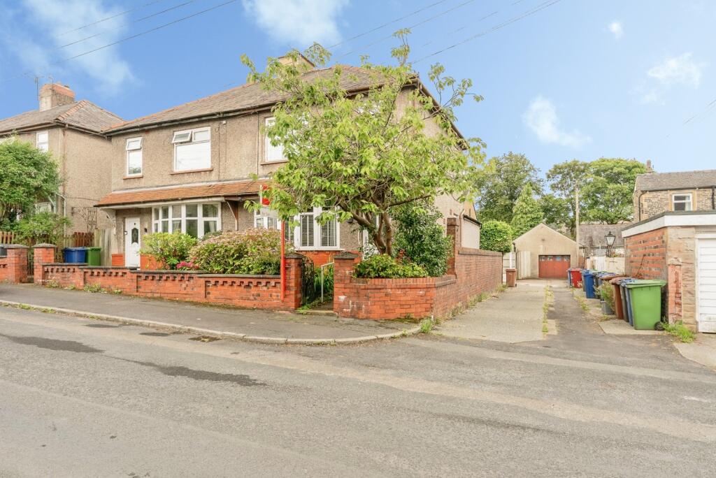 Main image of property: Gainsborough Avenue, Burnley, Lancashire, BB11