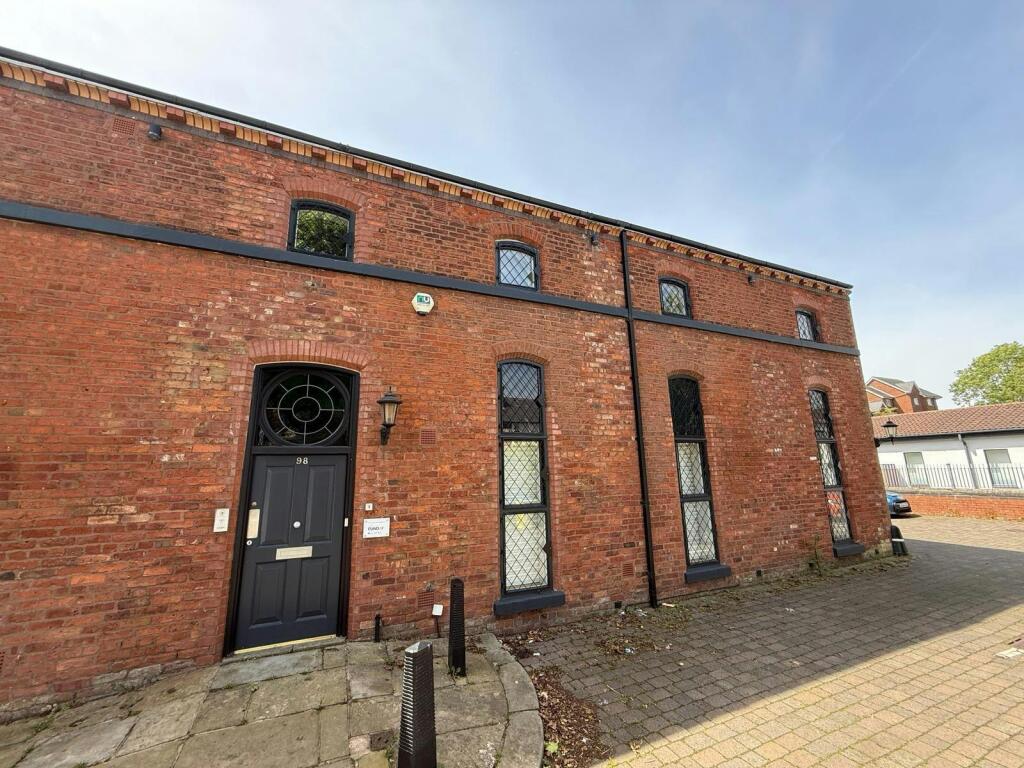 Main image of property: 98, The Maltings, Wilderspool Causeway, Warrington, WA4 6PU