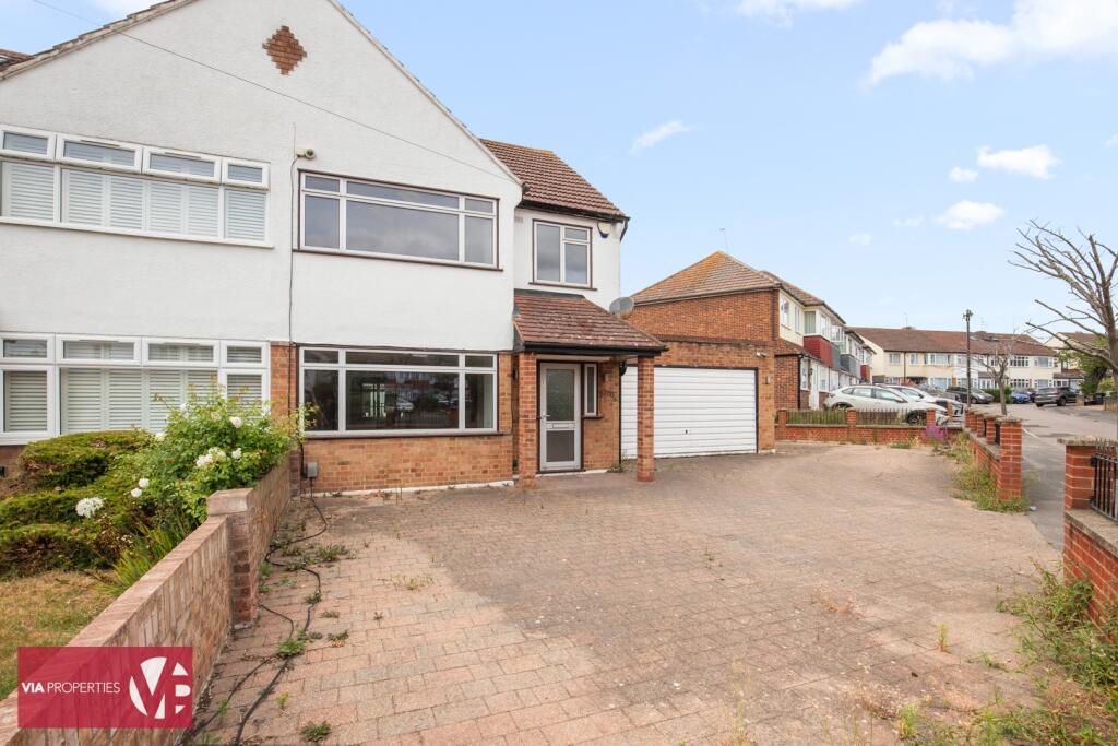 Main image of property: Varney Close, Cheshunt, EN7