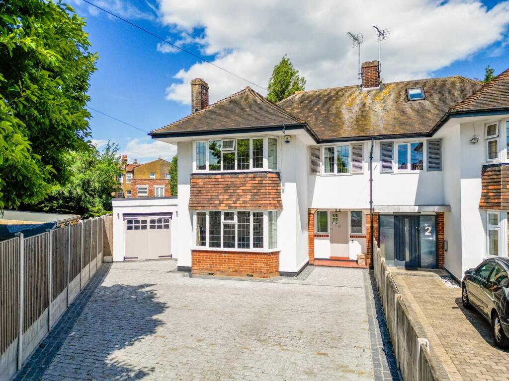 Main image of property: Crowstone Close, Westcliff-On-Sea