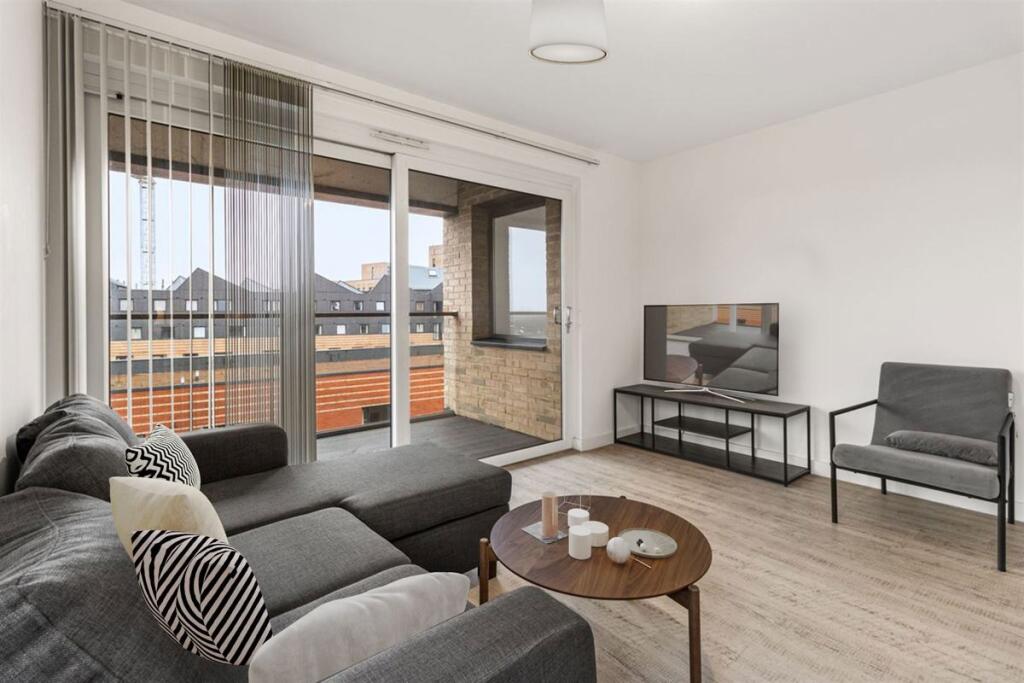 Main image of property: Fizzy Walthamstow, 5D Blackhorse Lane, Walthamstow, E17 6DS